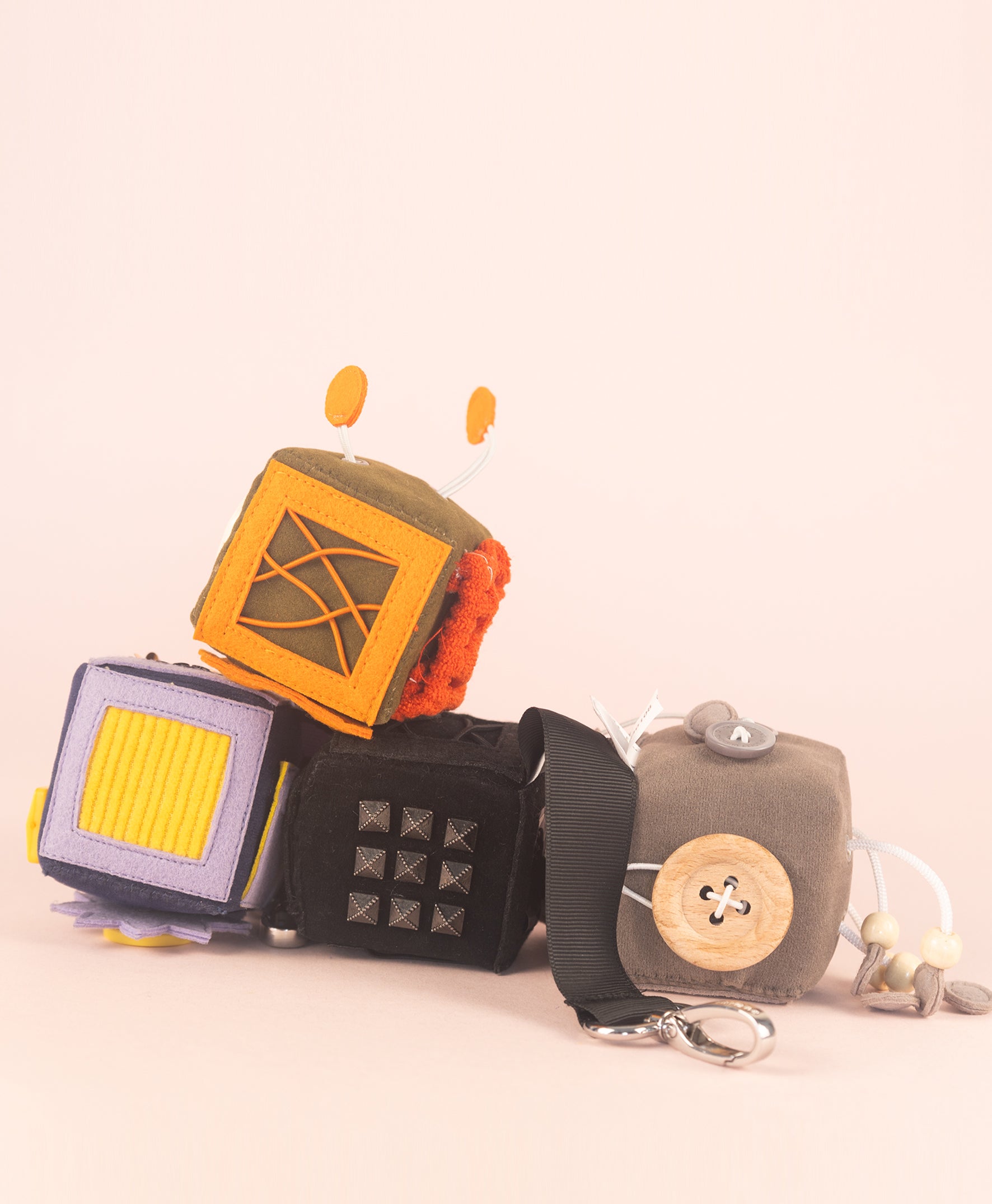 custom-slideshow-image-mobile-block_p3W6tt